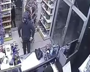 Market Hırsızları Güvenlik Kamerasında