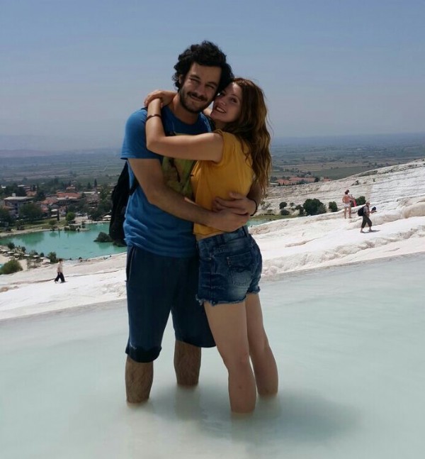 Gelinlik yerine kefen giydi