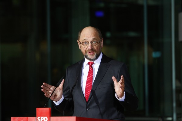 Merkel'in rakibi belli oldu