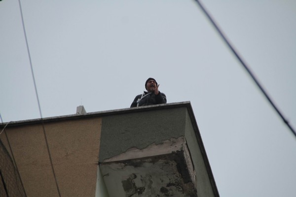 Canlı intihar girişimi