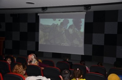 Çocuklar 'Çanakkale Geçilmez' Çizgi Filmiyle Tarihi Öğrendi