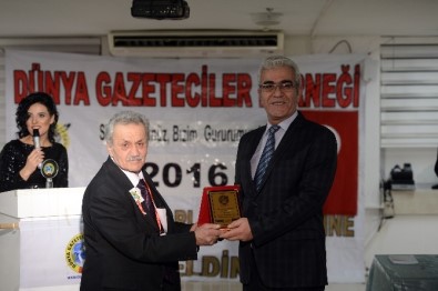 Dünya Gazeteciler Derneği Gökçek'i 'Yılın En İyi Büyükşehir Belediye Başkanı' Seçti