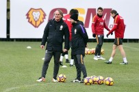 SERDAR AZİZ - Galatasaray Hazırlıklarını Sürdürüyor