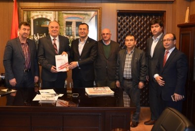 Manisa Eğitim-Bir-Sen'den Dernekbaş'a Ziyaret