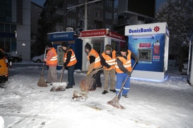 Nevşehir'de Karla Mücadele Devam Ediyor