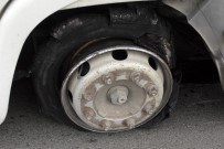 ALI EMRE - Otomobil Yakıt Dolu Tankere Arkadan Çarptı Açıklaması 2 Yaralı