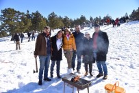 Adanalılar Kar Şenliği İçin Kızıldağ'da Buluşuyor