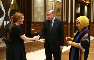 Cumhurbaşkanı Erdoğan, ABD'li Ünlü Oyuncu Lindsay Lohan'ı Kabul Etti