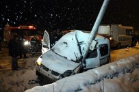ŞAH İSMAIL - Karabük'te Trafik Kazası Açıklaması 2 Ölü, 1 Yaralı