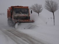KARASAR - Sivas'ta Karla Mücadele Çalışmaları Aralıksız Sürüyor