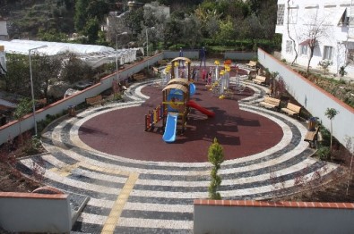 Sugözü Mahallesi'nde Yeni Bir Park Daha