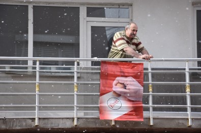 Bayrak Asan Dayı Da 'Evet' Dedi