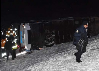 Konya’da yolcu otobüsü şarampole devrildi: 1 ölü, 46 yaralı