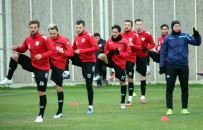 Samsunspor'da 4 Gitti, 10 Geldi