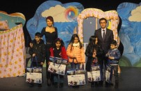 ÇOCUK TİYATROSU - Tatili Fırsat Bilen Çocuklardan, 'Berfu'nun Rüyası' İsimli Tiyatro Gösterisine Yoğun İlgi