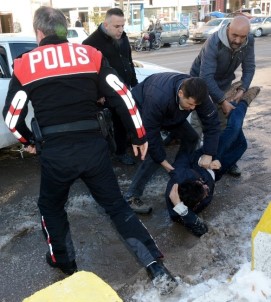 Aksaray'da Polis-Şüpheli Kovalamacası Film Sahnelerini Aratmadı