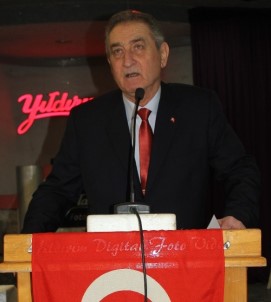 Alaşehir'de 40 Yıllık Başkan Yeniden Seçildi