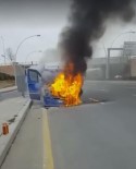 Ankara'da Bir Dolmuş Cayır Cayır Yandı
