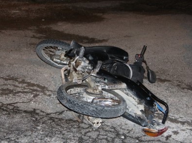 Demirci'de Trafik Kazası Açıklaması 1 Yaralı