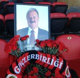 İLHAN CAVCAV - İlhan Cavcav Ankara derbisinde unutulmadı