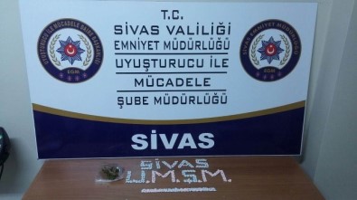 Sivas'ta Uyuşturucu Madde Ticaretine 3 Tutuklama