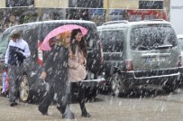 Siverek'te Kar Yağışı Başladı