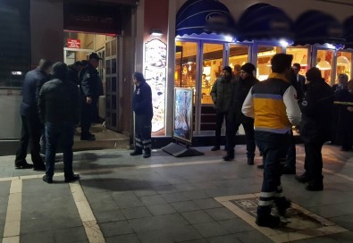 Tamir Ettiği Kombiden Sızan Gazdan Zehirlenerek Öldü