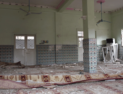 Teröristlerin cami ve okullara verdiği zarar görüntülendi