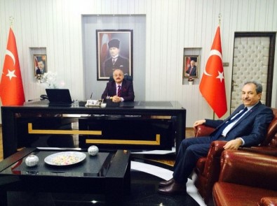 Başkan Akkaya'dan Kaymakam Türk'e Ziyaret