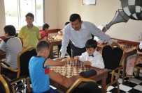 ŞÜKRÜ KARABACAK - Darıca'nın Hediyesi Siverekli Öğrencileri Şampiyon Yaptı