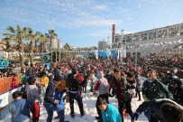 YARIYIL TATİLİ - Forum Mersin'de Kar Etkinliği