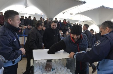 Muratpaşa'da 850 Pazarcı Esnaf Kura Çekti