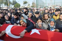 NİHAT ZEYBEKÇİ - Şehidin Annesi Açıklaması 3 Yaşındayken Bıraktım Seni Oğlum