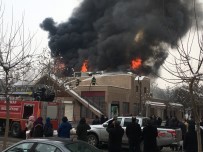 YILMAZ GÜNEY - Sinema Salonunda Yangın