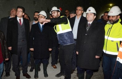 Turan, Çanakkale-İzmir Karayolunda Yapılan Tünel İnşaatını Gezdi