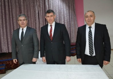 Uşak'ta 'Anayasa Değişikliğini Tartışıyoruz' Paneli