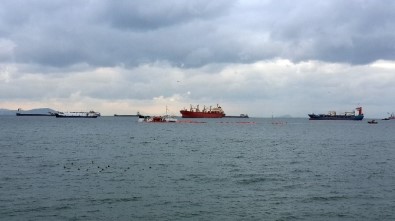 Zeytinburnu Açıklarında Batan Gemiyle İlgili Çalışmalar Sürüyor