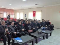 KEMAL DURU - Kaymakam Duru Muhtarlarla Bir Araya Geldi