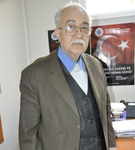 Prof. Dr. Abdulhalûk Mehmet Çay Açıklaması 'Avrupa Hatasından Dönüyor'