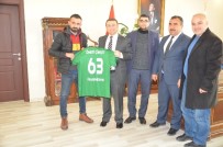 ÖMER ÇİMŞİT - Viranşehirspor U 15 Takımı Kaymakamı Ömer Çimşit'i Ziyaret Etti