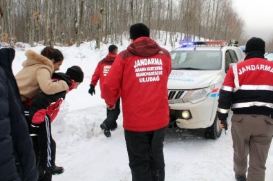 JAK, Uludağ'da Hayat Kurtarıyor