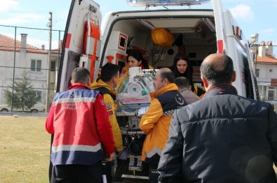 Prematüre Bebek İzmir'e Sevk Edildi