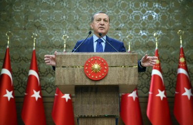 'Türkiye Teslim Oldu Demek Teröristle Aynı Safta Yer Almaktır'