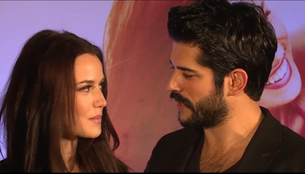 Burak Özçivit, Fahriye Evcen'i istemek için Almanya'ya gitti