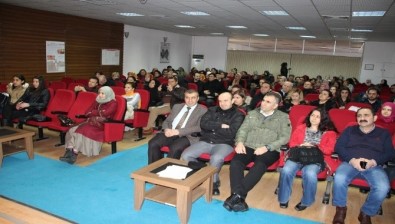 Aksaray'da Sağlık Personeline Verem Eğitimi Verildi
