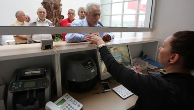 Bankacılık Sektörünün Kredi Hacmi 13,8 Milyar Lira Arttı