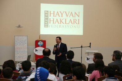 Öğrencilere 'Hayvan Sevgisi' Semineri