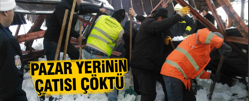 Pazar yerinin çatısı çöktü