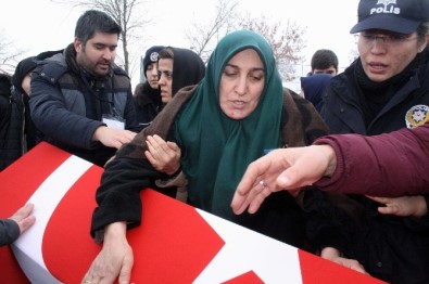 Şehit Polis Memuru Muammer Nacakoğlu Son Yolculuğuna Uğurlandı