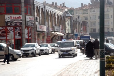 Tokat'ta Yabancı Uyruklu Şüpheli Şahıs İhbarı Polisi Harekete Geçirdi